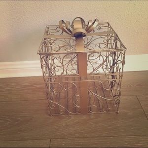 Gold wedding card holder