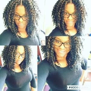 Meet your Posher, Adrienna