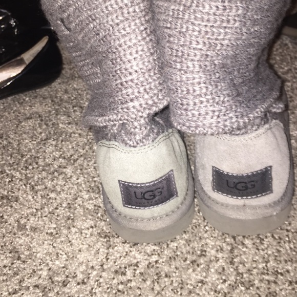 Grey knit uggs- make offers