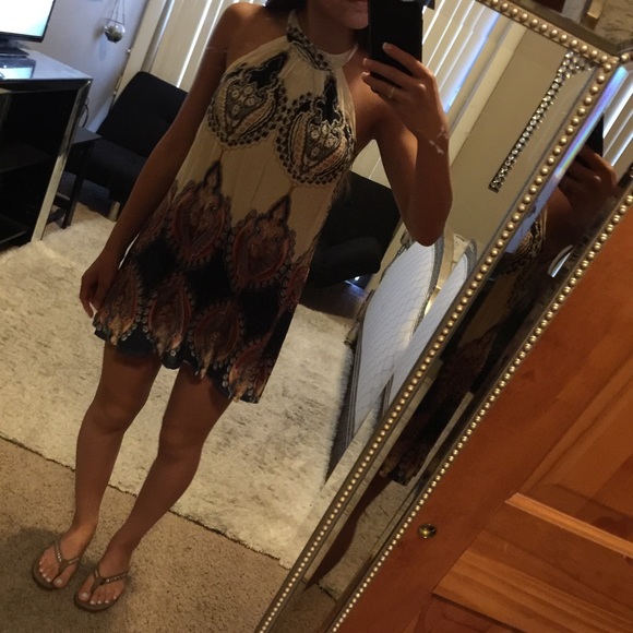 Dress - Picture 2 of 4