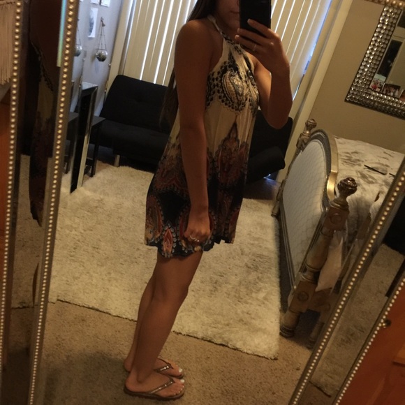 Dress - Picture 3 of 4