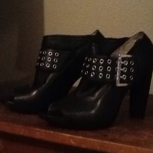 Michael Michael Kors heels,never worn