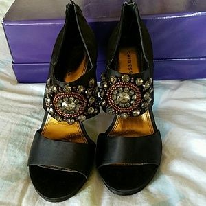 Chinese Laundry Dress Shoes size 6