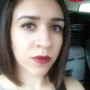 Meet your Posher, Alondra