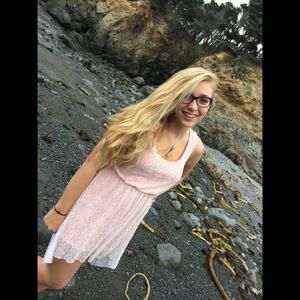 Meet your Posher, Addy