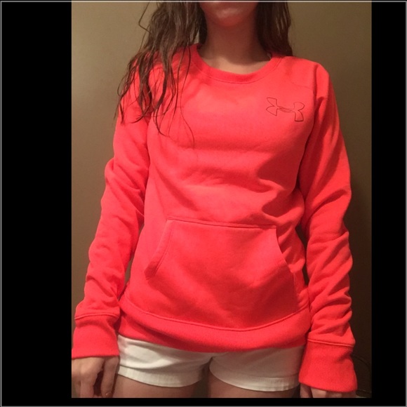 Very warm cold gear under armor hoodie :)