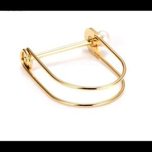 Stylish stainless steel faux pearl screw bracelet