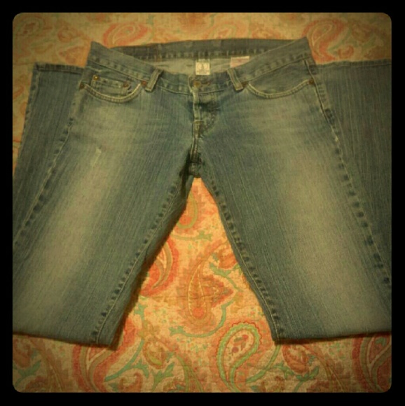 "Lil Maggie" Lucky Brand Jeans  28 inseam 31"
