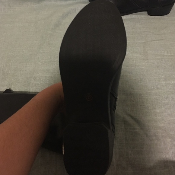 Black Boots Never Worn!! - Picture 3 of 4