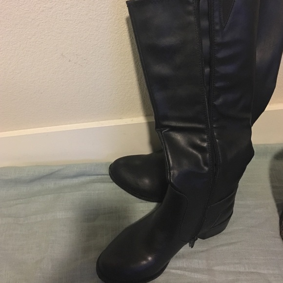 Black Boots Never Worn!! - Picture 4 of 4