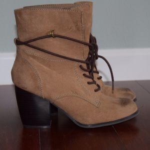 Tan Heeled Lace Up Boots