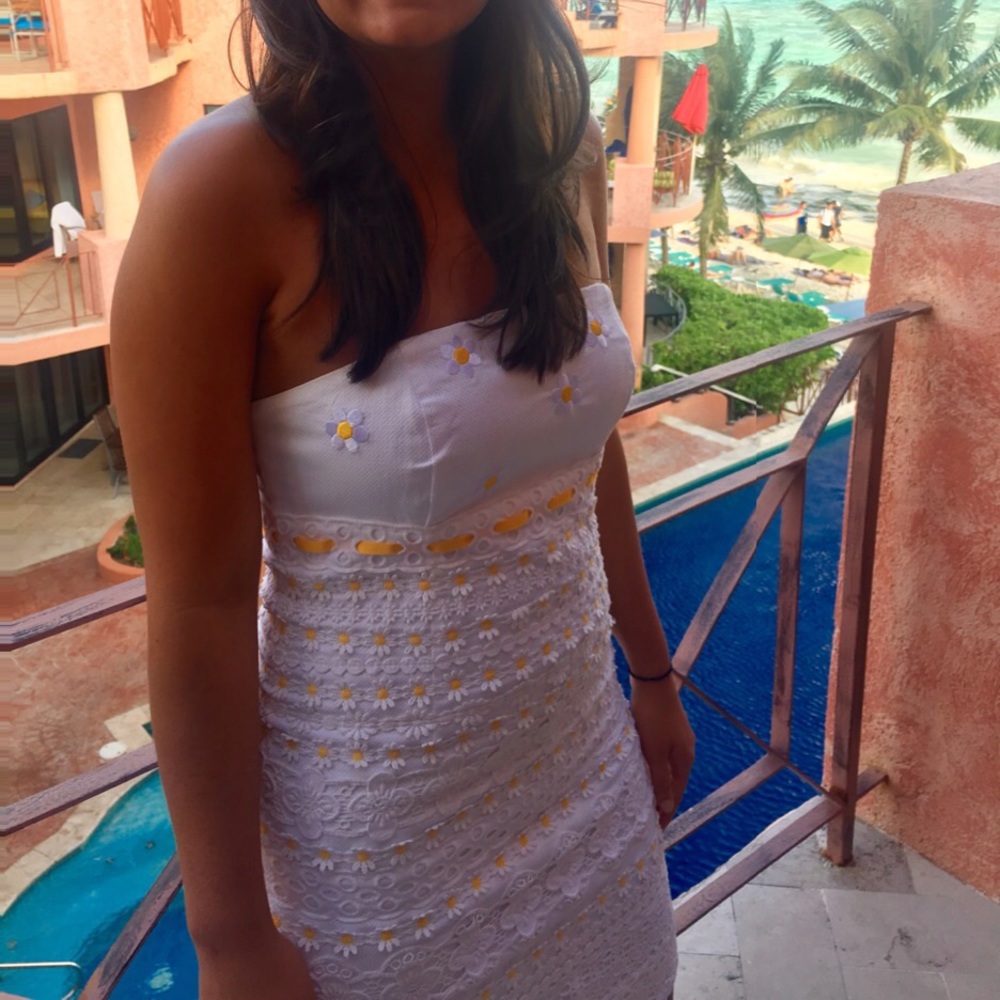 Lilly Pulitzer white daisy dress