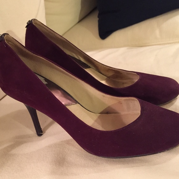MK plum pumps 3"