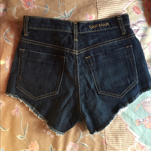 High waisted dark wash shorts - Picture 2 of 4