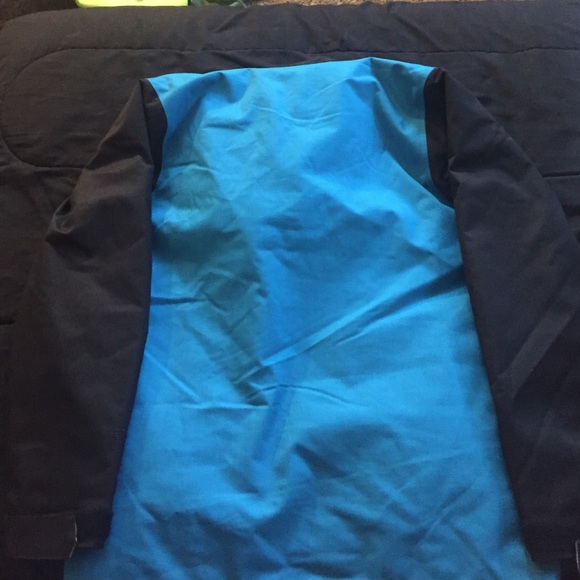 NEW! Volcom Snowboarding jacket. Sell or trade. - Picture 4 of 4