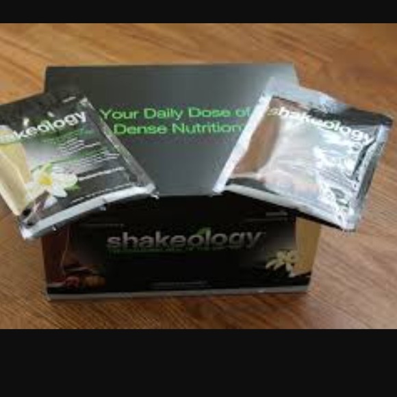 Vanilla/Chocolate Shakeology Packets - Picture 2 of 2