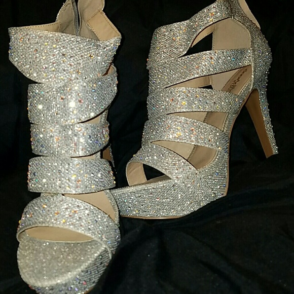 Heels - Picture 2 of 2