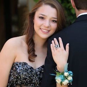 Meet your Posher, Haley