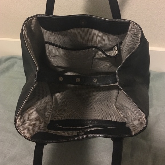 Large Black Steve Madden Purse! - Picture 2 of 3