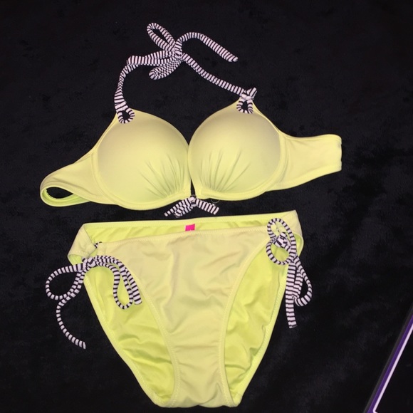 Victoria's Secret bikini