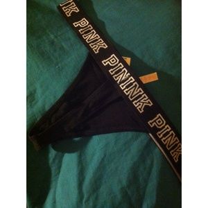 Medium Black Victoria's Secret Thong