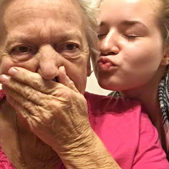 Meet your Posher, Savannah