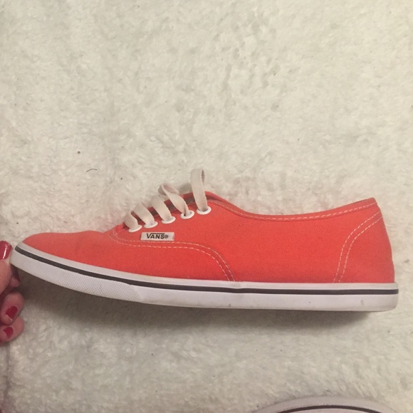 Low Rise Vans - Picture 2 of 2