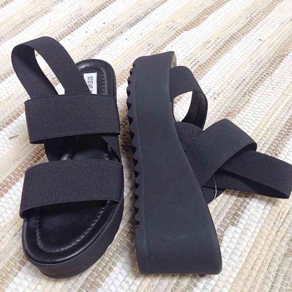 Steve Madden New! - Picture 2 of 3