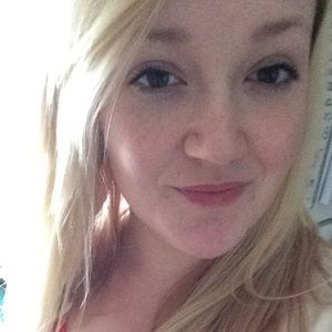 Meet your Posher, Adrienne