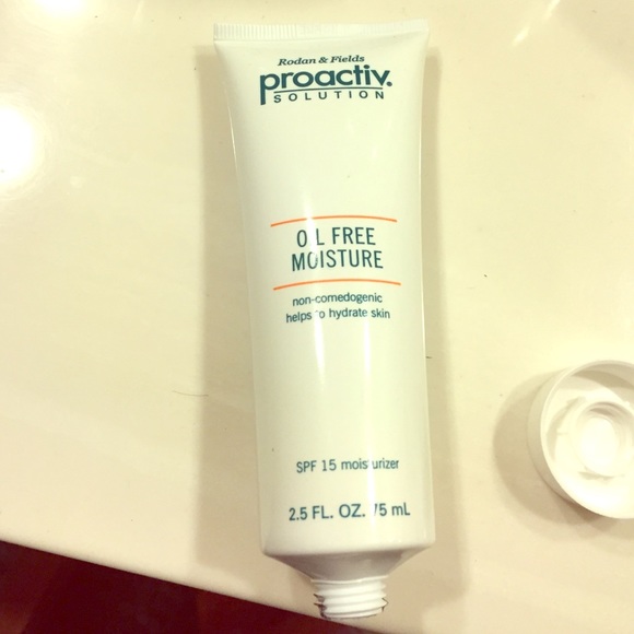 Proactiv oil free moisture NWT
