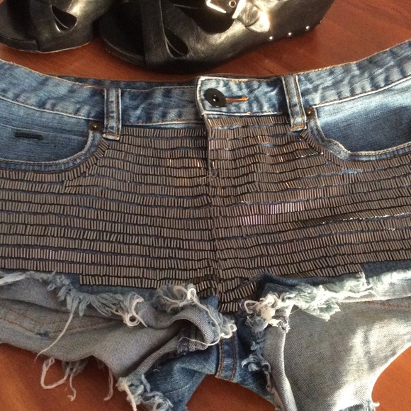 Billabong denim short w/beads sz 3 - Picture 1 of 5
