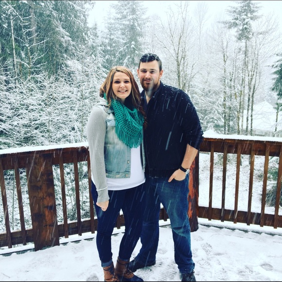 Meet your Posher, Caitlyn - Picture 2 of 4