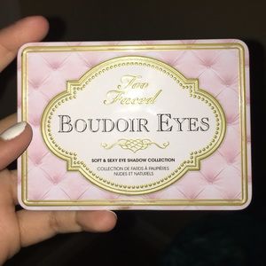 Too faced Boundoir Eyes palette!