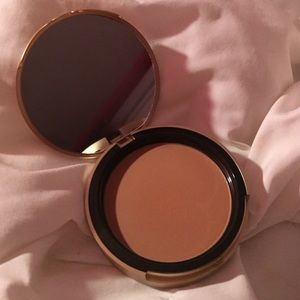 Too Faces medium/deep matte bronzer