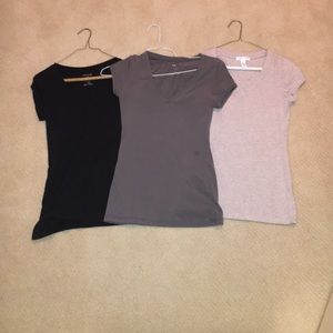 Set of 3 V-necks