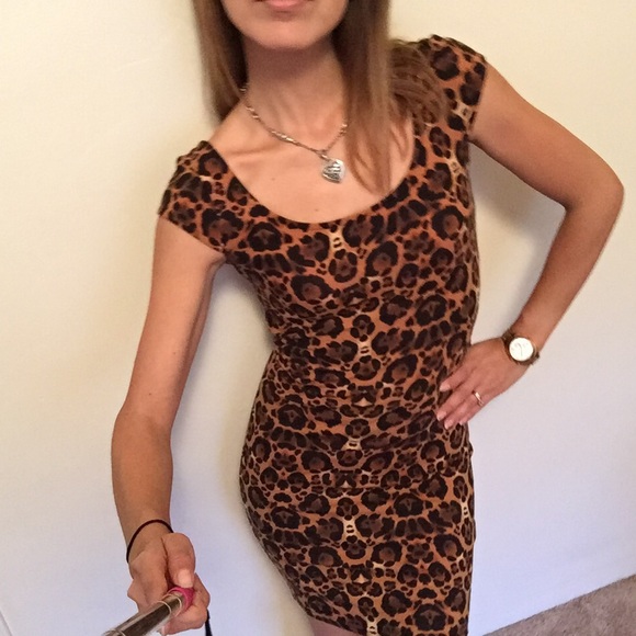 🐯H&M Bodycon🐯 - Picture 3 of 4