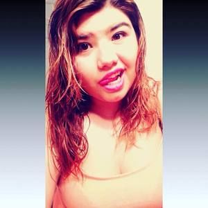 Meet your Posher, Dominique