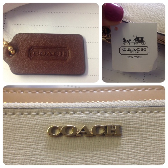 NWT Coach Color Block Saffiano Double Zip Wristlet - Picture 4 of 4