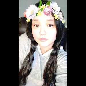 Meet your Posher, Alexis