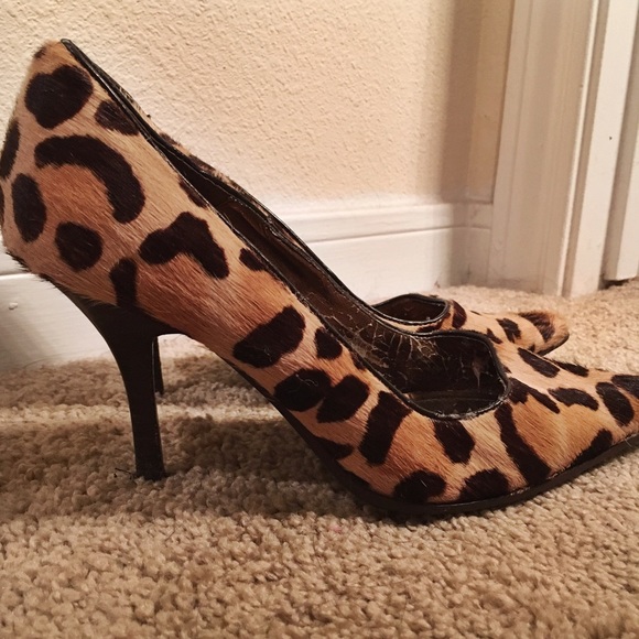 Steve Madden Leopard / Cheetah Heels