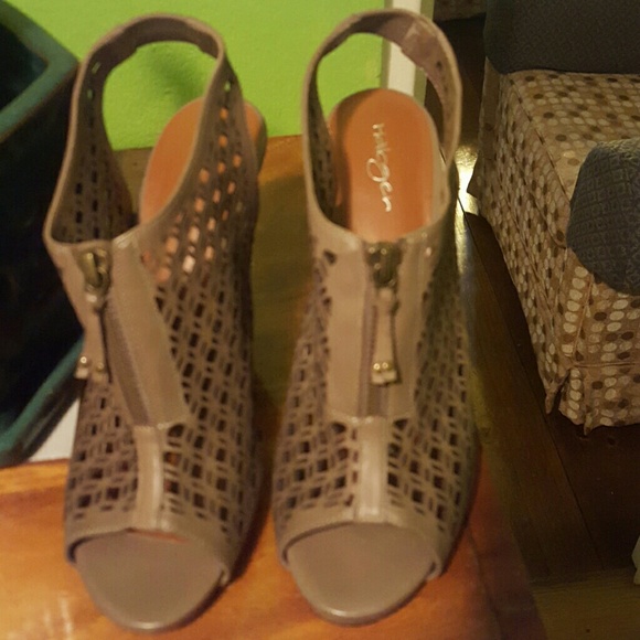 Halogen Sandals Grey/Olive Brown - Picture 2 of 3