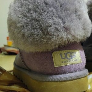 Authentic lavender UGGs