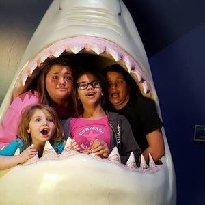 Meet your Posher, April