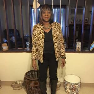 Meet your Posher, Deborah