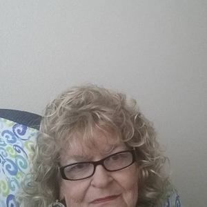 Meet your Posher, Dolores