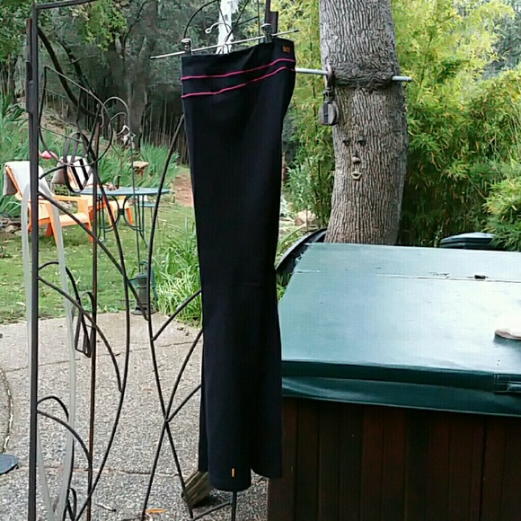 Yoga, workout pants, by Lucy! - Picture 3 of 4