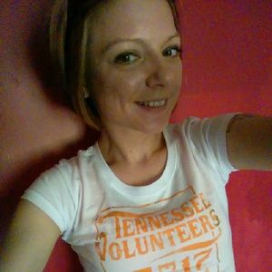 Meet your Posher, Hillary