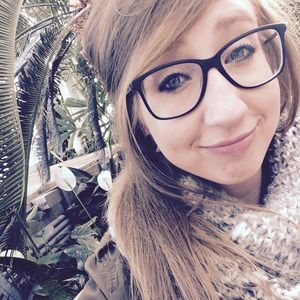 Meet your Posher, Tayler