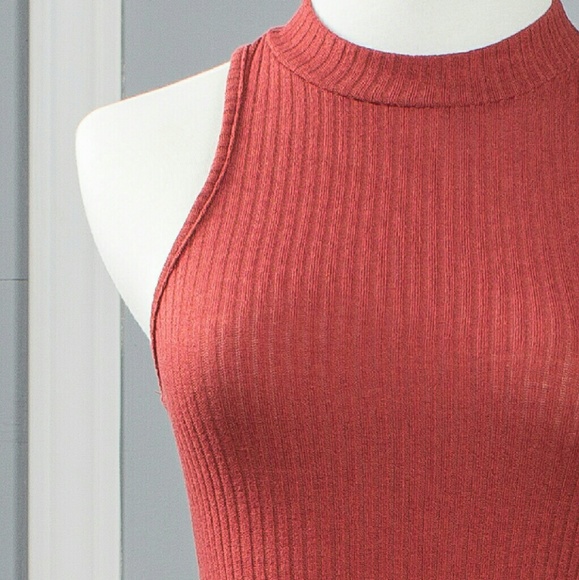 🆕Mauve Ribbed Side Slit Circle Hem High Neck - Picture 4 of 4