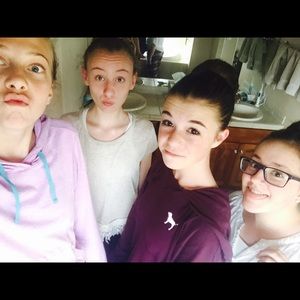 Meet your Posher, Abby